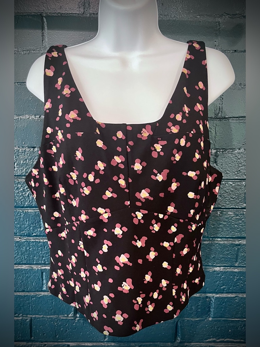 Women's Black Floral Square-Neck Tank Top